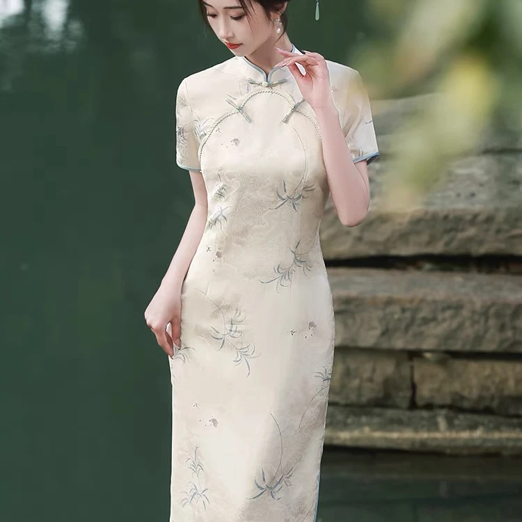 新中式显瘦改良旗袍2024新款年轻款日常可穿文艺茶艺服连衣裙