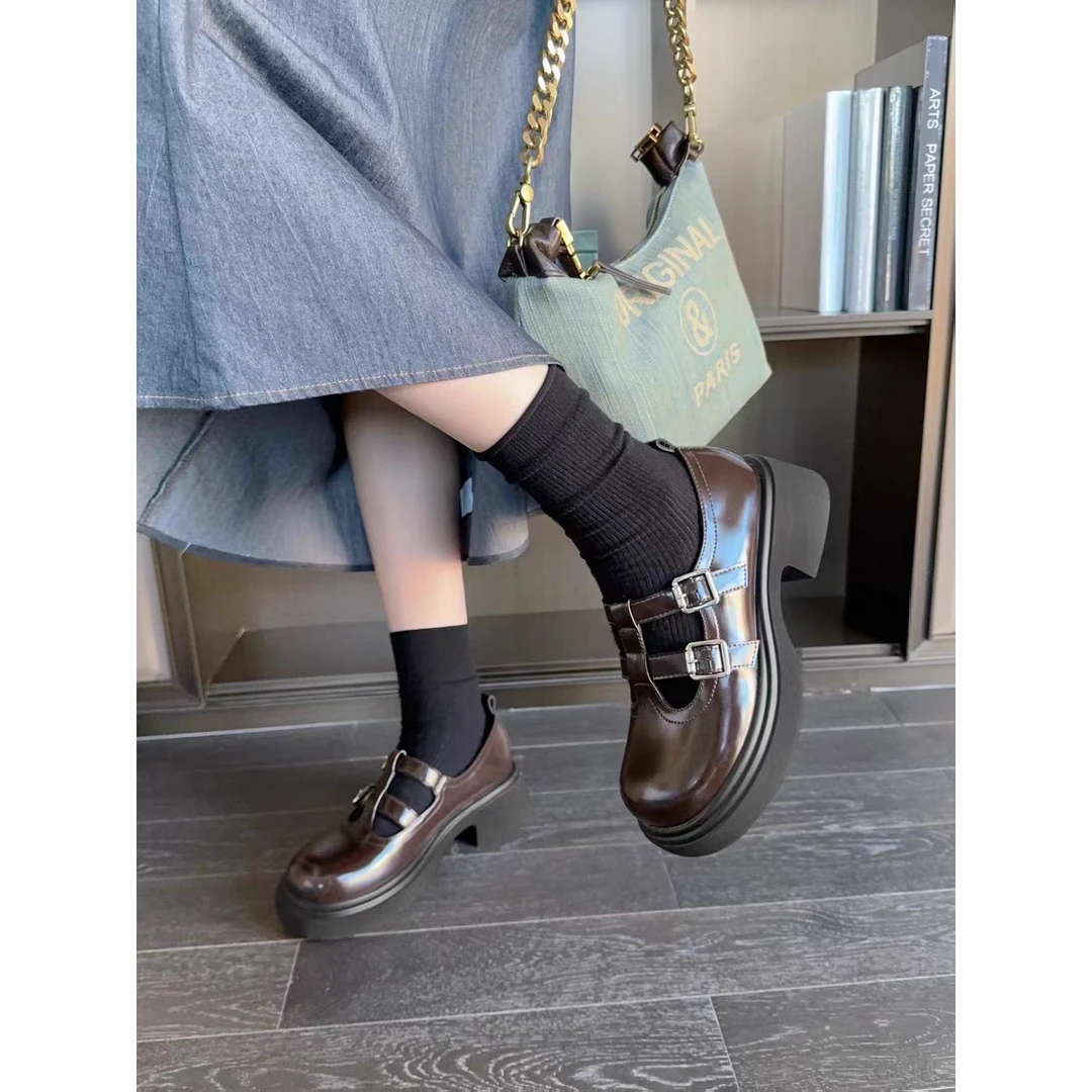 C4620 棕色  时尚厚底深口女士乐福鞋