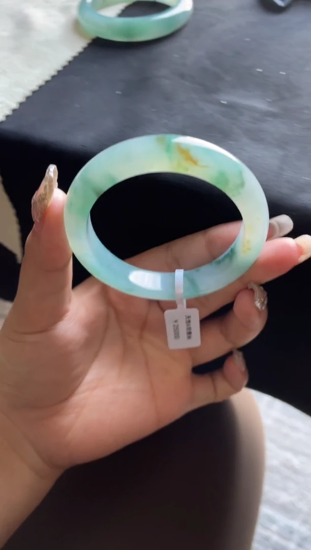 未镶嵌手镯翡翠三天鉴赏期