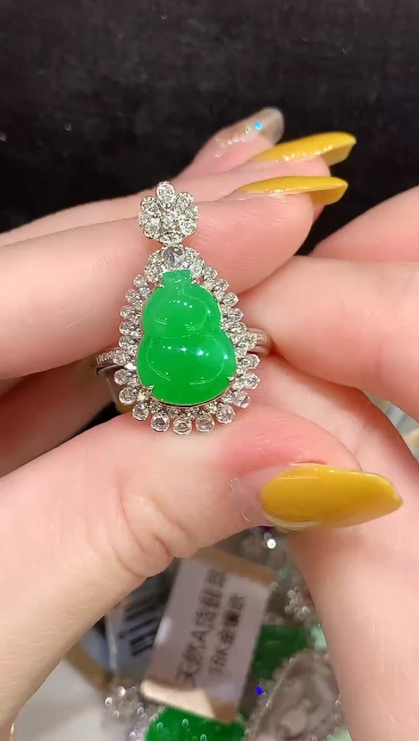 18K金镶嵌戒指翡翠SY多样性发其一