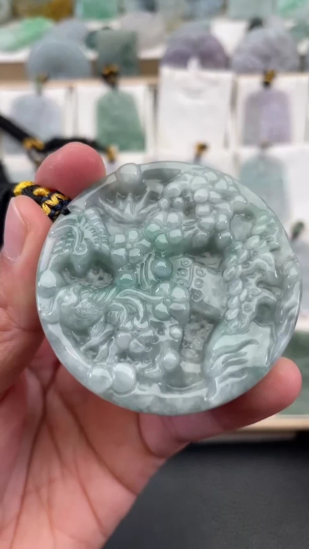 颈饰未镶嵌翡翠天然缅甸翡翠A货407