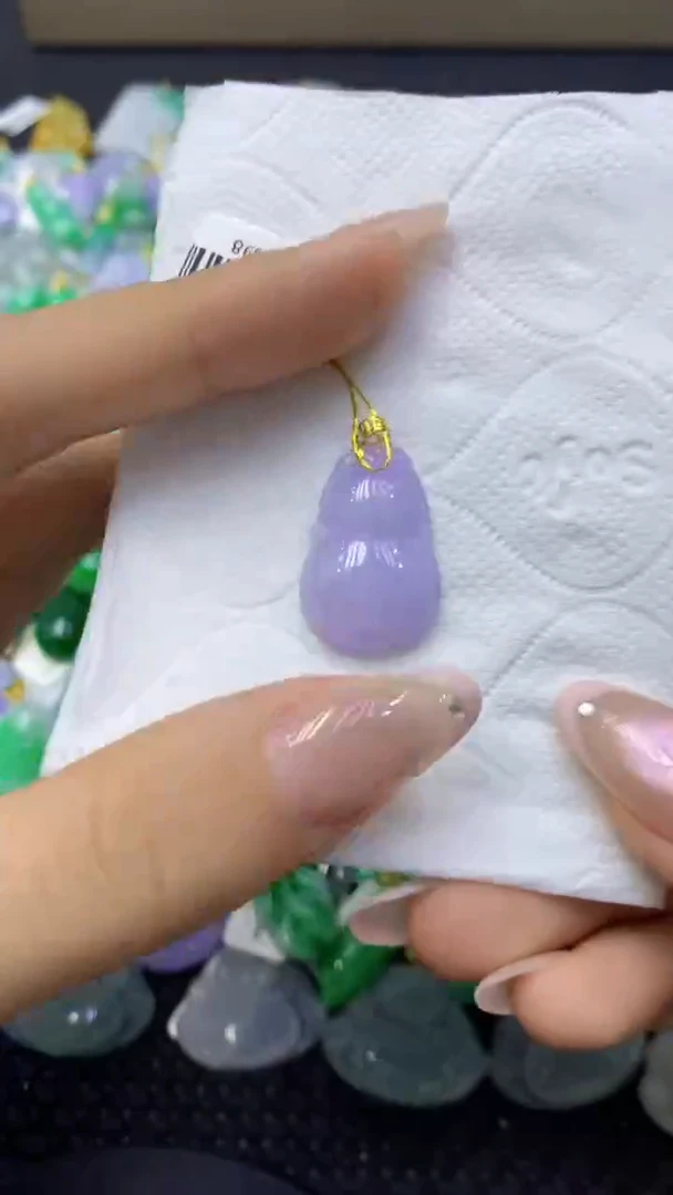 颈饰18K金镶嵌翡翠天然缅甸翡翠A货