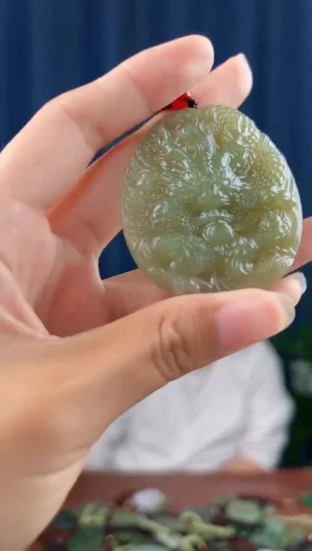未镶嵌和田玉挂件拍一发一，多样性发货