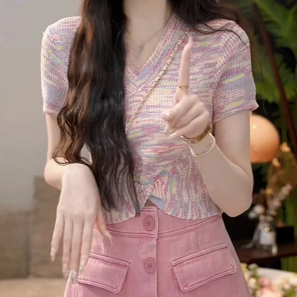 【小岛蔷薇】夏小香风粉色V领显瘦针织短款短袖上衣女时尚夏季