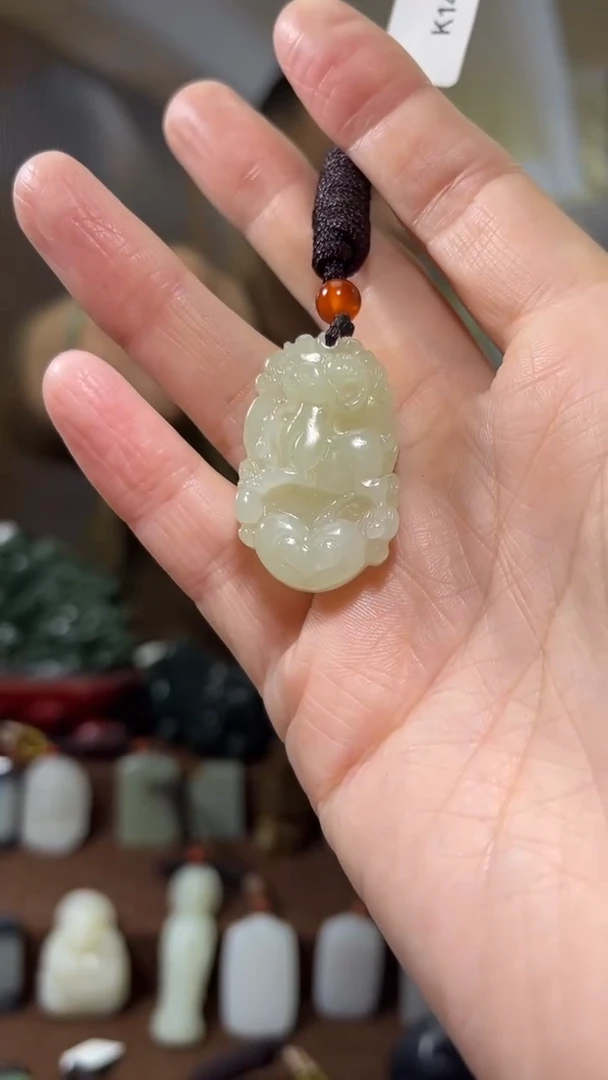 颈饰未镶嵌和田玉666