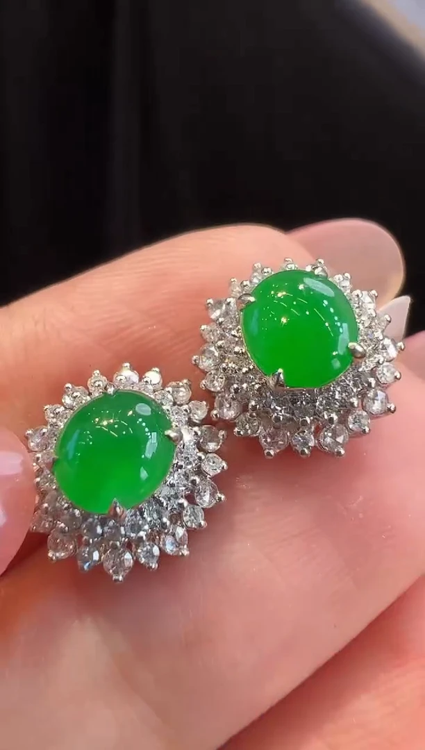 18K金镶嵌翡翠耳饰耳饰