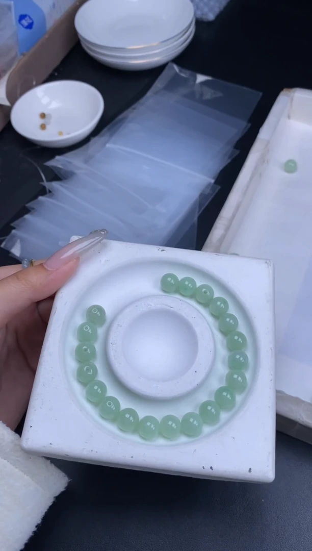 颈饰未镶嵌翡翠散珠批发DIY多样性发货