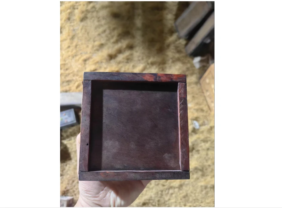 1个木头正方形小盒子摆件链接