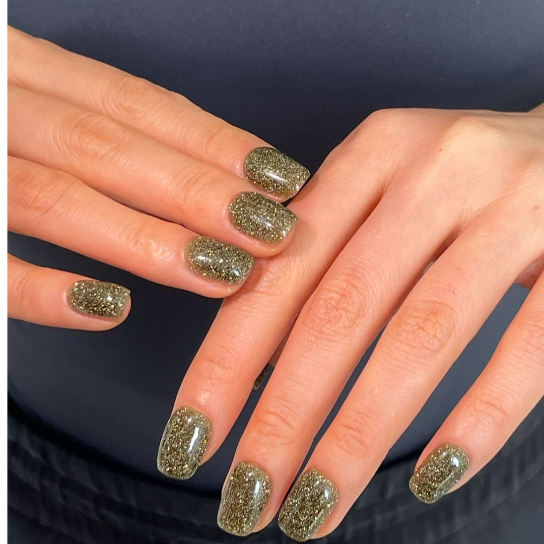 【橄榄绿碎钻】橄榄绿咸菜绿碎钻胶美甲爆闪显白气质新款美甲