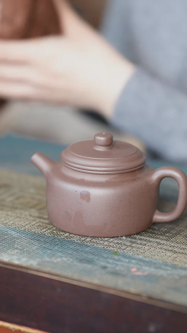 【闪购商品】喀左紫砂真不错，主播就是做壶的