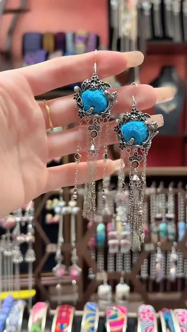 织绣云织谣民族风精美饰品  118