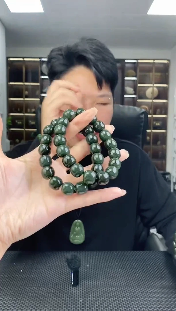 未镶嵌手串和田玉卡13老型
