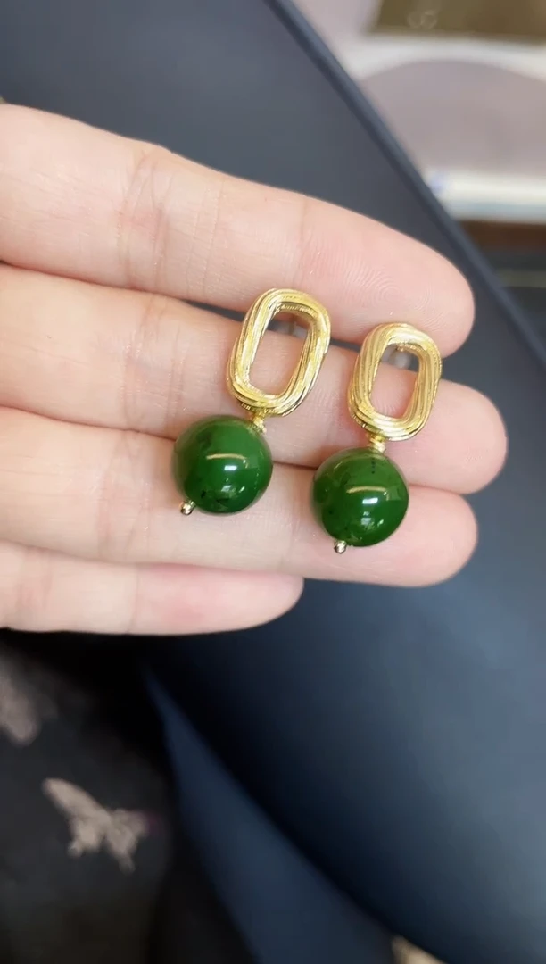 【闪购商品】和田玉耳钉银S925镶嵌多样性发一