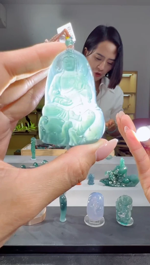 吊坠(不含链)未镶嵌翡翠普贤