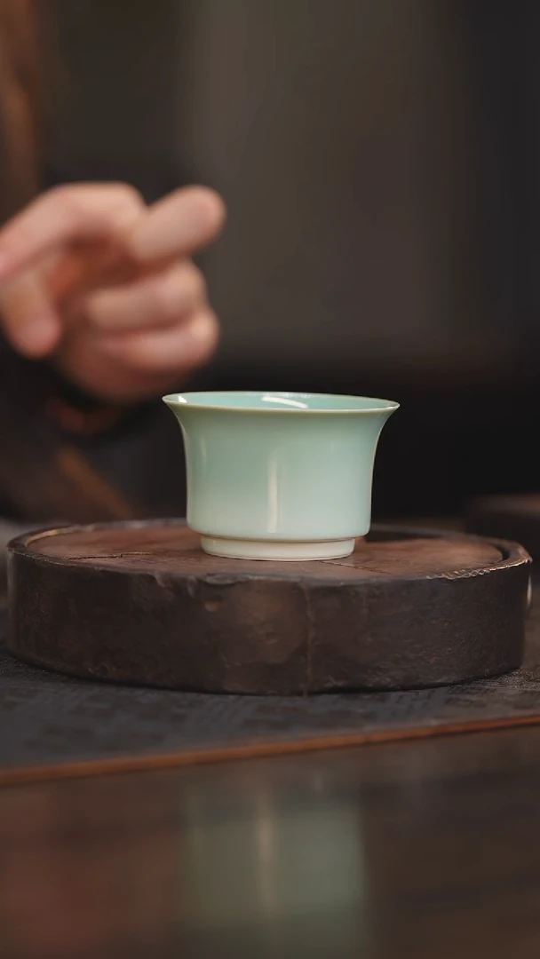 【闪购商品】杯152柴房陶瓷丨绿色小马蹄杯