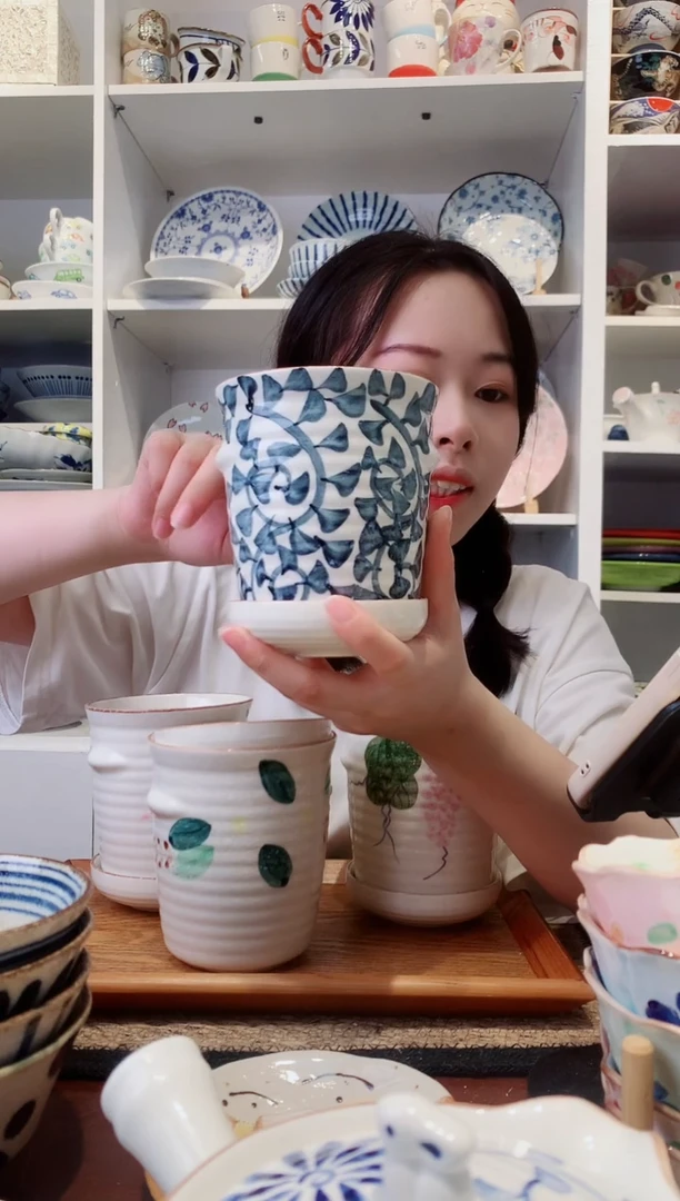 陶瓷日本进口唐草筷筒