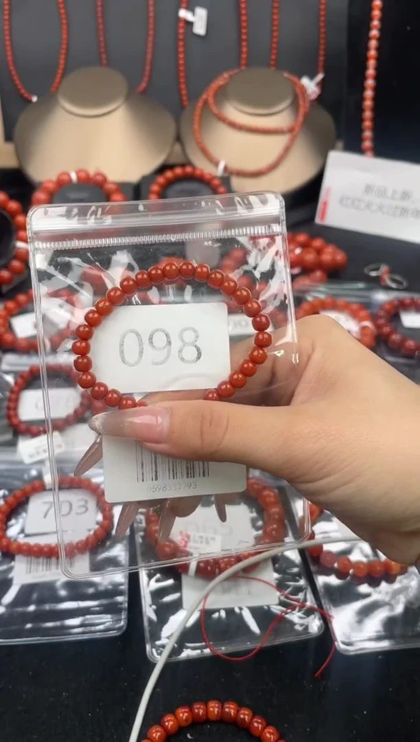 【闪购商品】南红玛瑙手串未镶嵌098-6mm