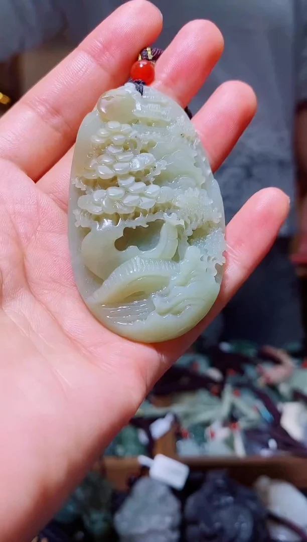 颈饰未镶嵌和田玉1