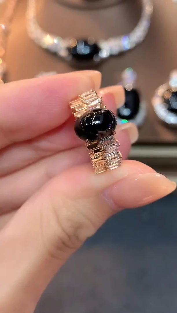 18K金镶嵌戒指翡翠a49