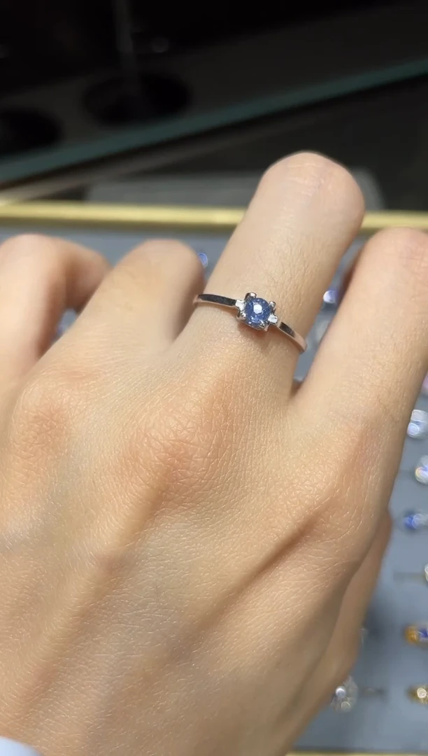 戒指蓝宝石18K金镶嵌1