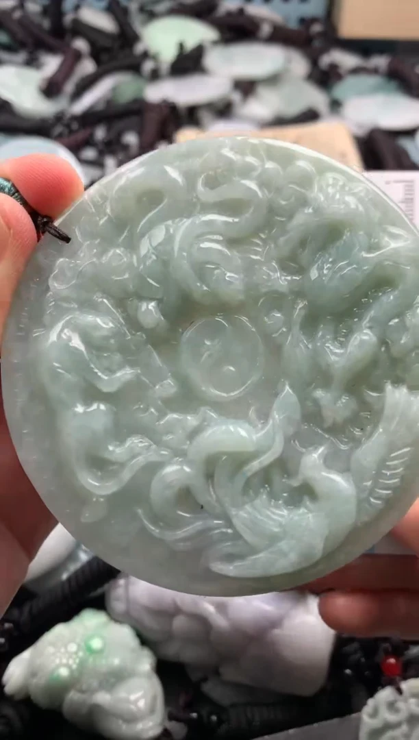 翡翠未镶嵌吊坠(不含链)1