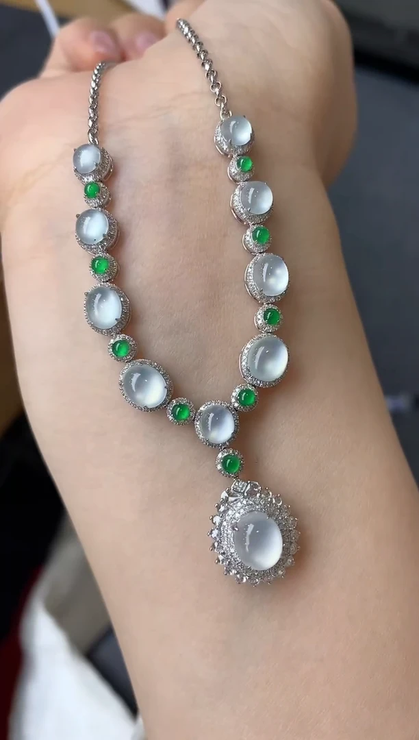 【闪购商品】翡翠颈饰18K金镶嵌481-中国好珍宝