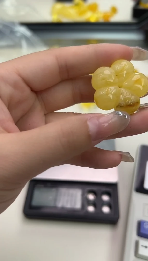 裸石琥珀未镶嵌琥珀蜜蜡吊坠