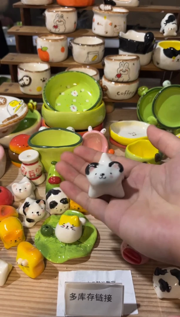 94手绘釉下彩微瑕陶瓷