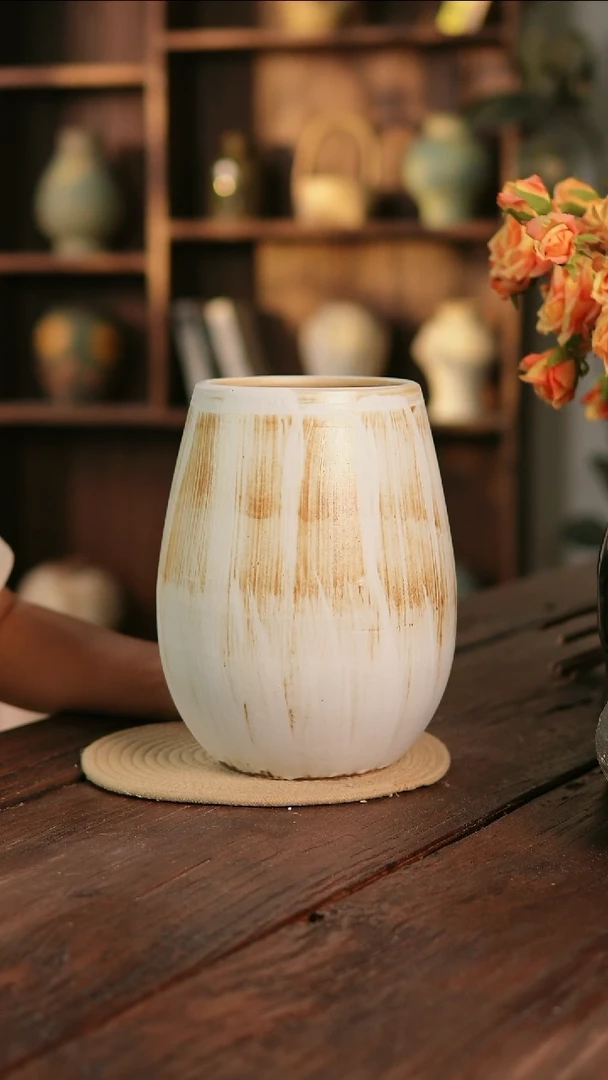 摆件9-124高26口13误差2无孔瑕疵