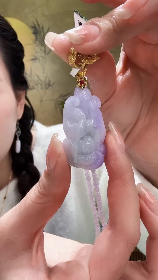 颈饰未镶嵌翡翠吊坠