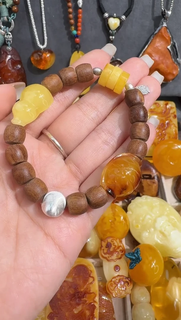 裸石琥珀未镶嵌陳*金琥珀