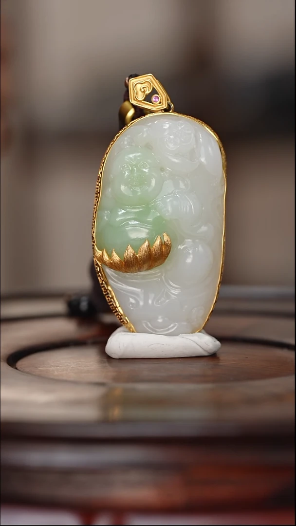 未镶嵌和田玉挂件和田玉