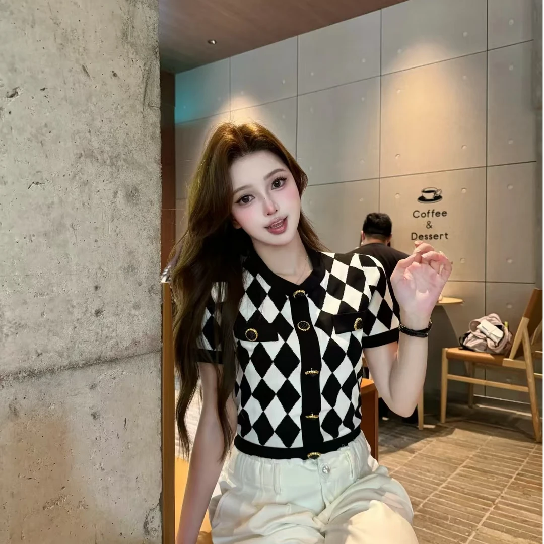 <猪猪出品>2025上新网红时尚黑白菱格夏季复古针织短袖开衫462