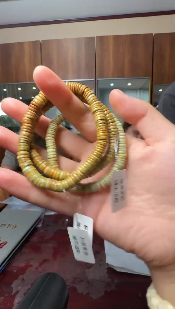 文玩核桃吊坠WJS0627-734多样性发货发其一