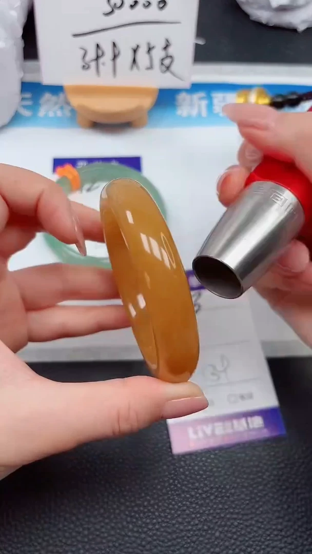 【闪购商品】石英质玉手镯未镶嵌613