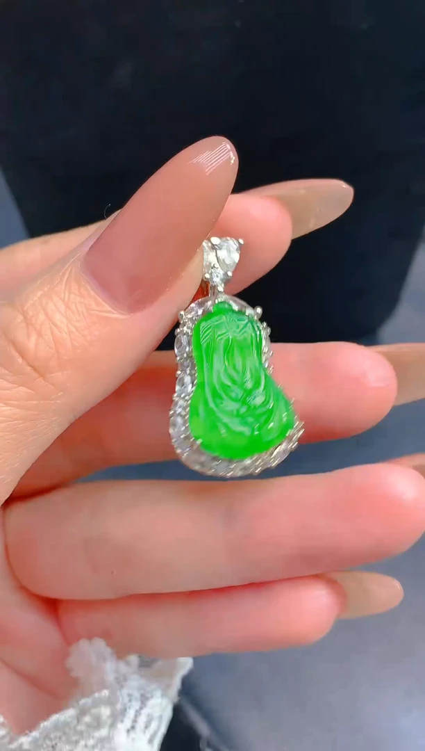 颈饰未镶嵌翡翠天然A货翡翠