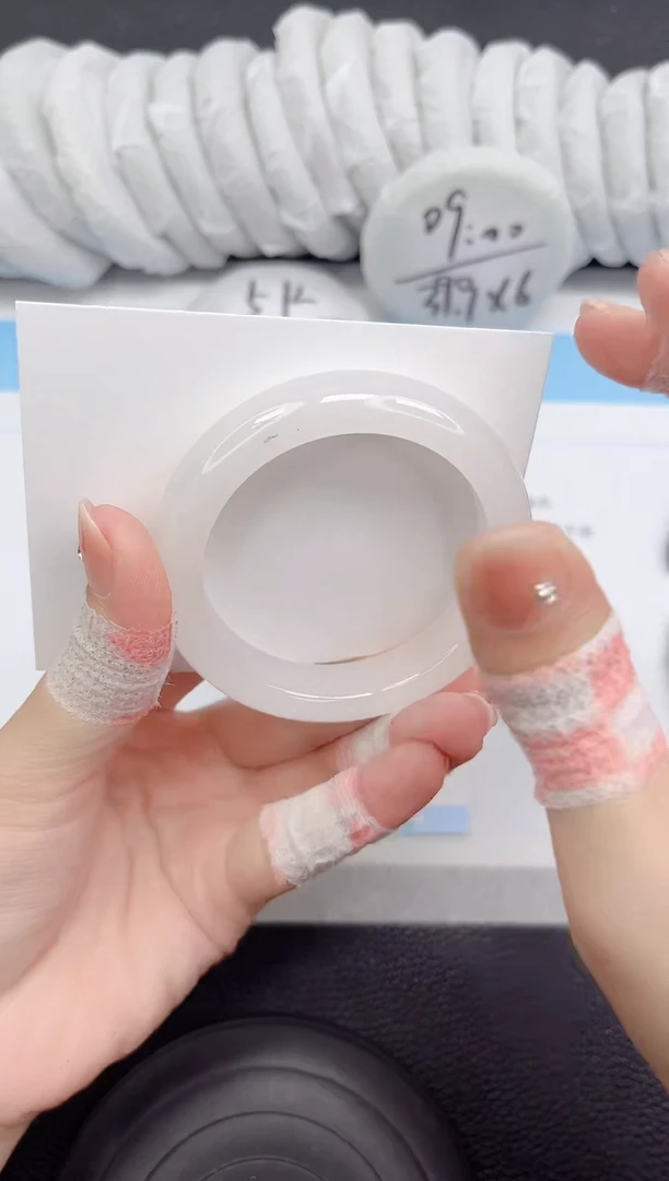 石英质玉手镯未镶嵌122-51.9