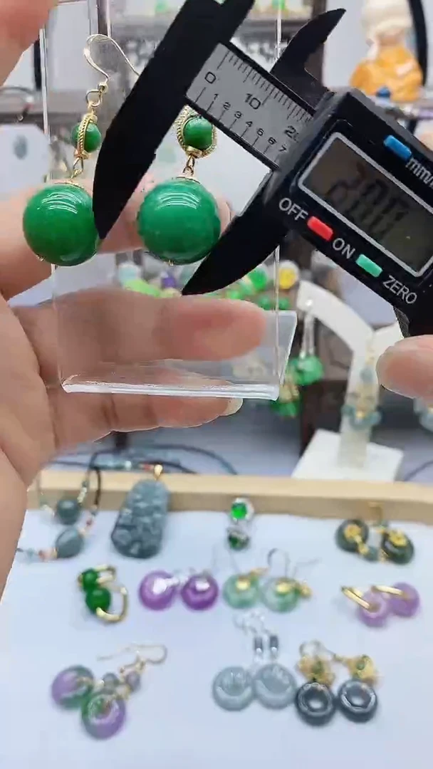 石英质玉（非洲翠）14K金镶嵌耳饰92