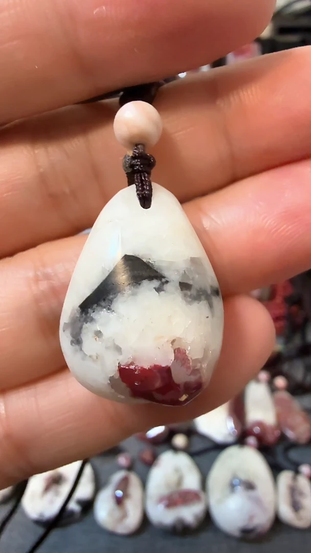 【闪购商品】天然辰砂大晶砂随行吊坠1