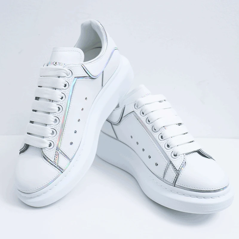 全新未使用 Alexander McQueen/亚历山大·麦昆 镭射条纹白色板鞋