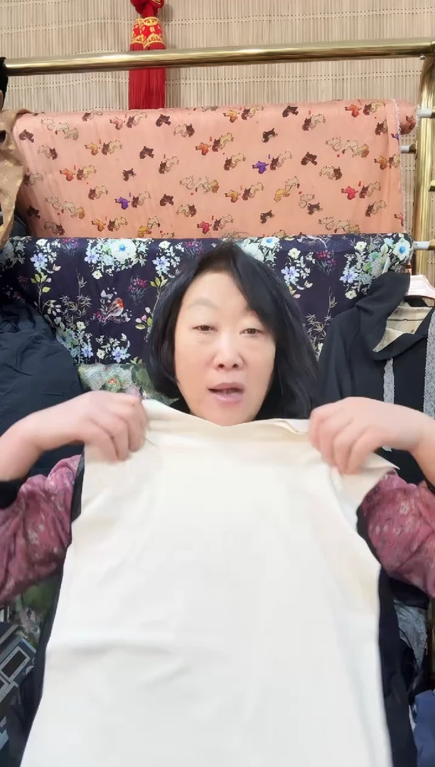 奶茶色德绒M码坎肩裁片两件