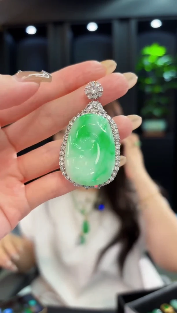 翡翠未镶嵌颈饰 缅料A货/支持复检/一件