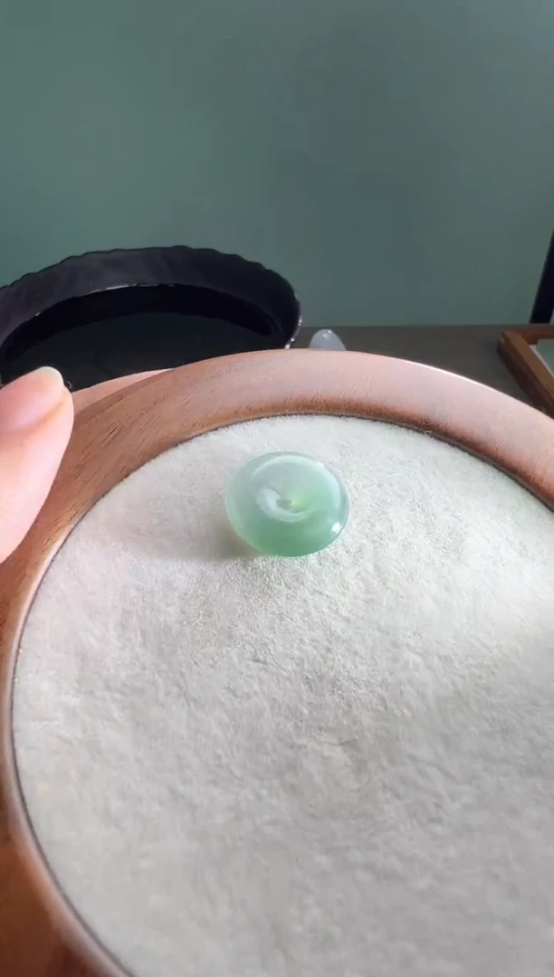 未镶嵌定制翡翠飘花平安扣