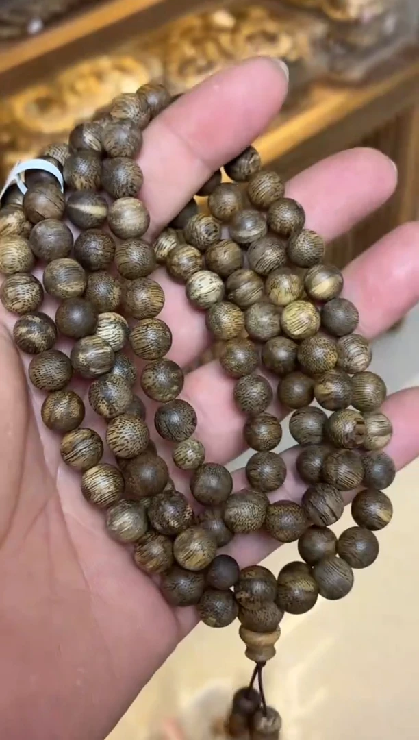 沉香手串 文莱圆珠长串蟒皮纹0.9多样性发其一