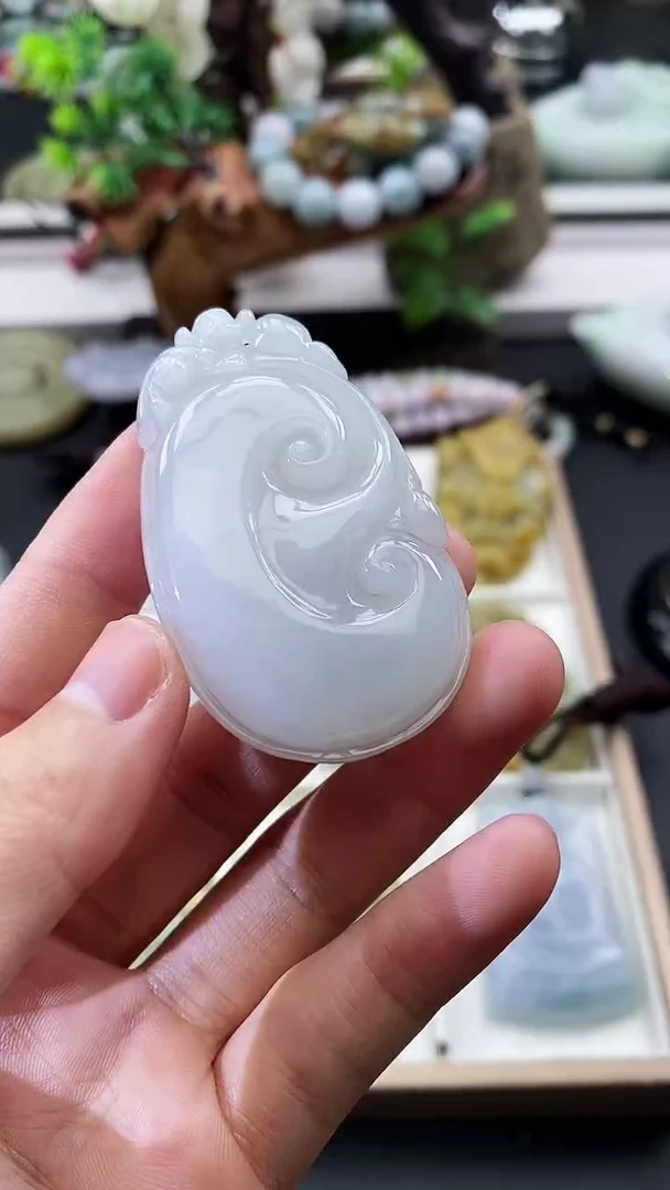 颈饰未镶嵌翡翠天然缅甸A货翡翠