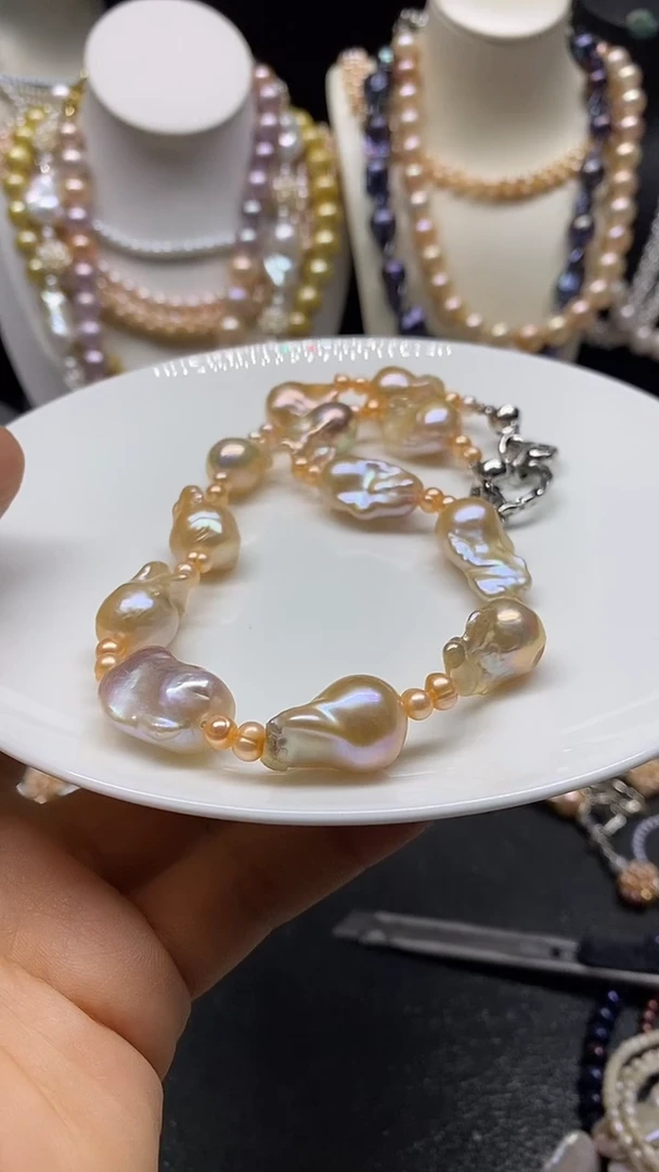 颈饰未镶嵌淡水珍珠多人