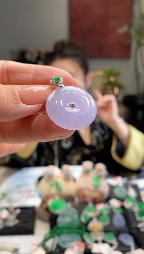 吊坠(不含链)18K金镶嵌翡翠平安扣