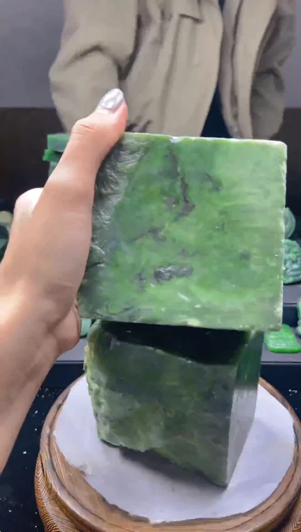 未镶嵌和田玉珠宝半成品1