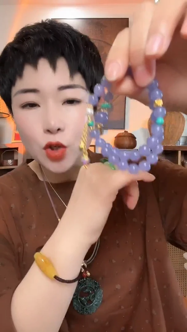 吊坠(赠链)未镶嵌翡翠875