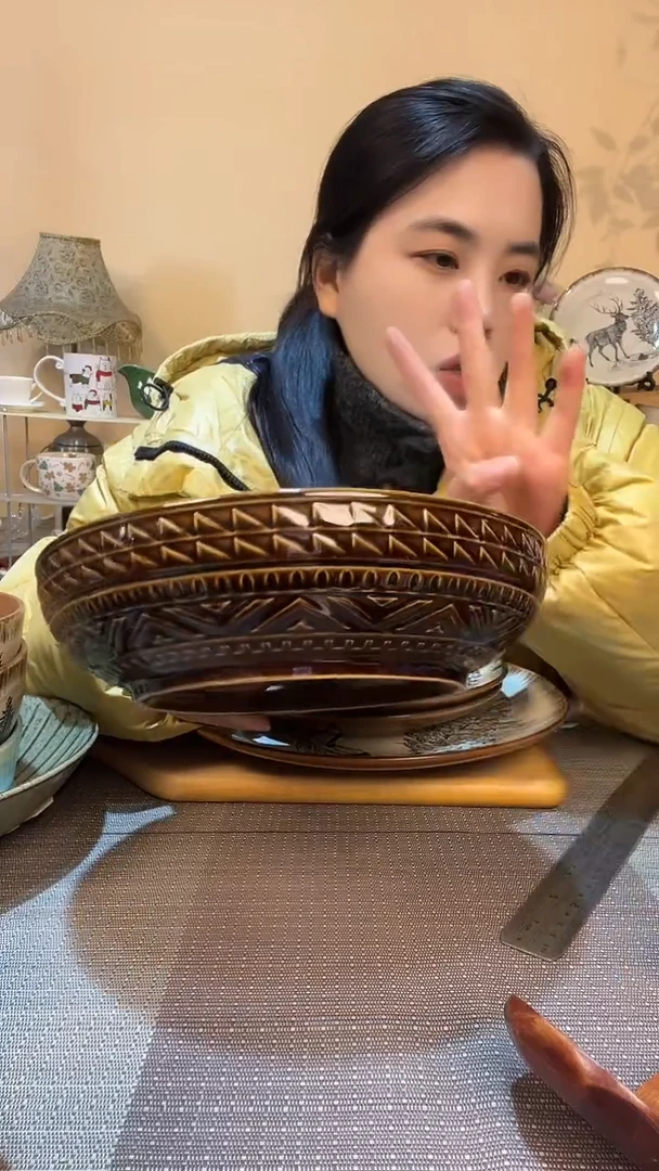 瓷片9.5英寸碗  微瑕介意勿拍